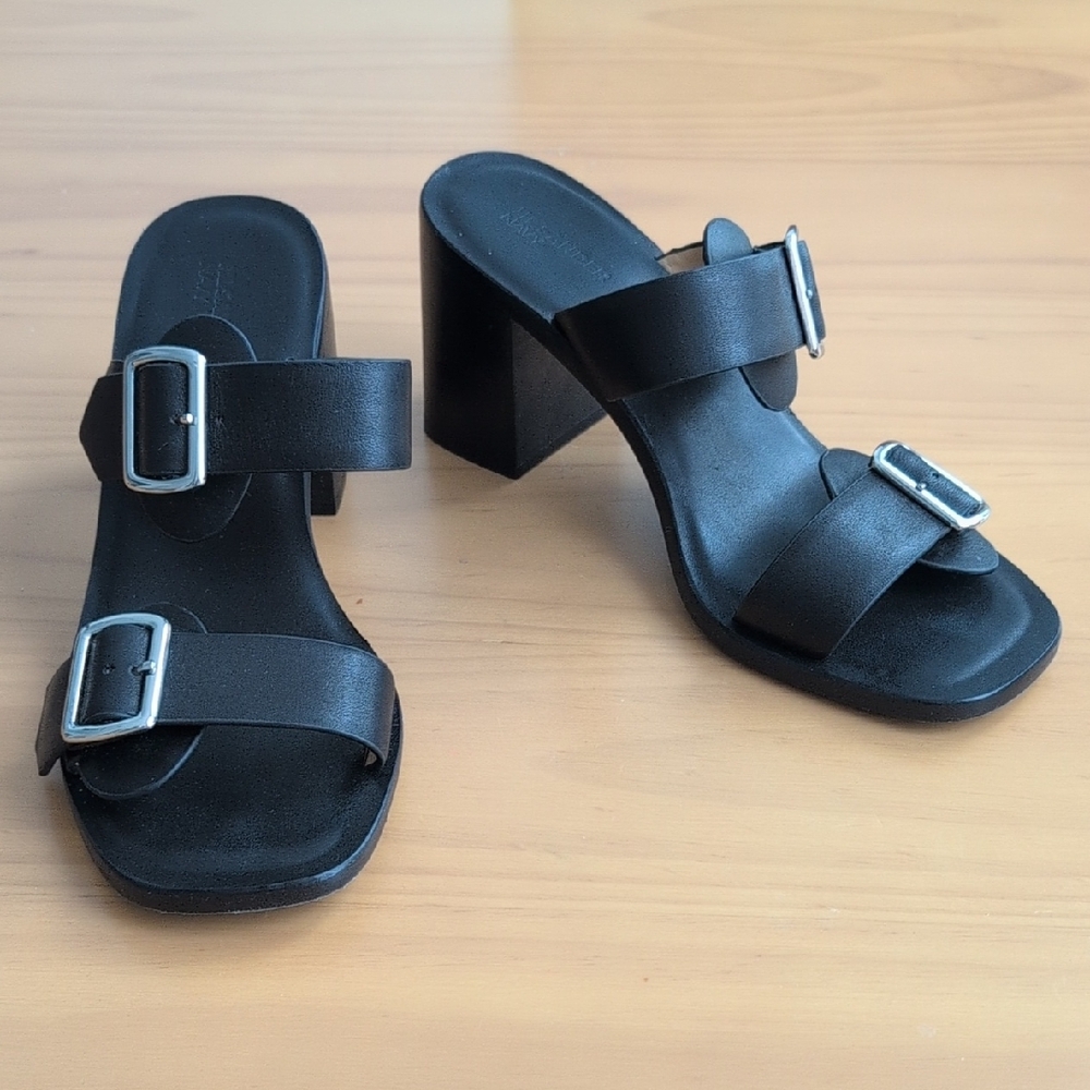 Black Leather Women's Sandals with Buckle